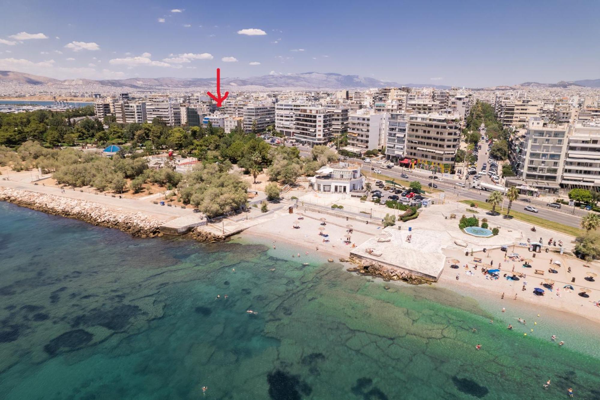 Luxury Seaside Apartment Next To Starbucks Opossite The Beach Park Of Flisvos Athen Exterior foto